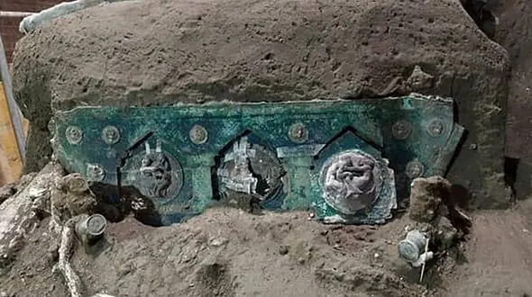 عجیب ترین ارابه باستانی که همچنان سالم است+ عکس 
