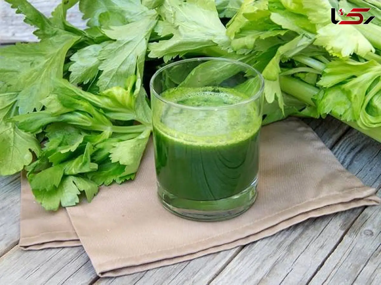 چربی سوزی آب کرفس معجزه می کند