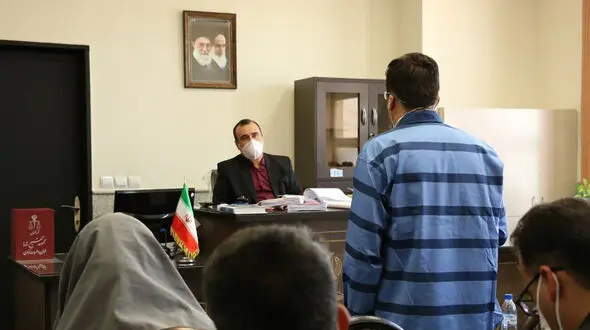 6 سال حبس برای شهردار سابق صدرا /فساد 3 کارمند دیگر شهرداری تایید شد +عکس