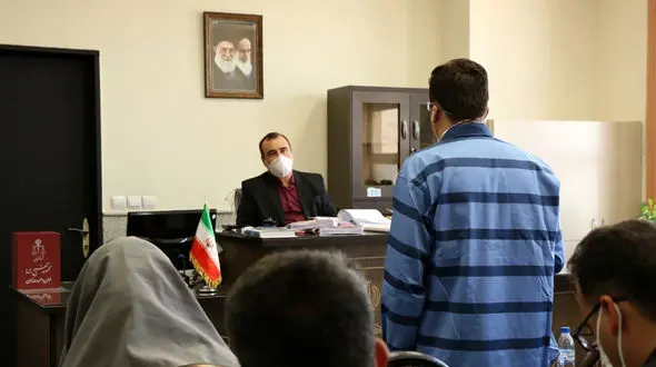 6 سال حبس برای شهردار سابق صدرا /فساد 3 کارمند دیگر شهرداری تایید شد +عکس