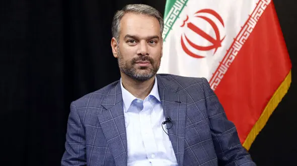 همایون شجریان را دعوت کردم کنسرت برگزار کند به من گفتند شاه پرست / در ماجرای مهسا امینی از هر دو طرف مورد هجوم قرار گرفتم