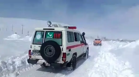 زنی با بچه ای در شکم در آستانه مرگ برفی! / در خلخال رخ داد + جزییات