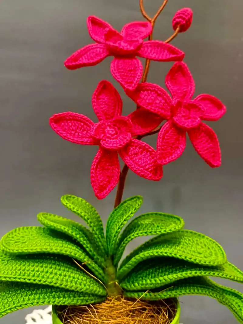 دسته گل تزئینی بافتنی