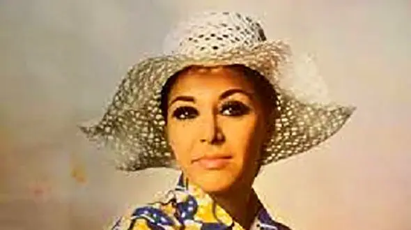 عکس دختر چشم رنگی   جمیله رقصنده  ! / عمرا بدانید شوهر مشهورش کیست ؟!