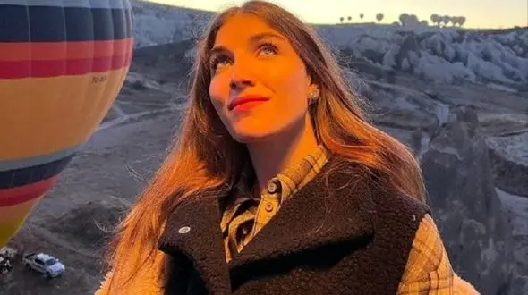 سادگی و لباس شلخته نوعروس خارجی فوتبالیست ایرانی در انگلیس ! / همسران فوتبالیست های ببینند ! + عکس