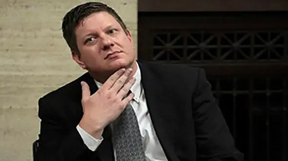 اتفاق عجیب در حکم پلیسی که با ۱۶ گلوله نوجوانی را کشت!