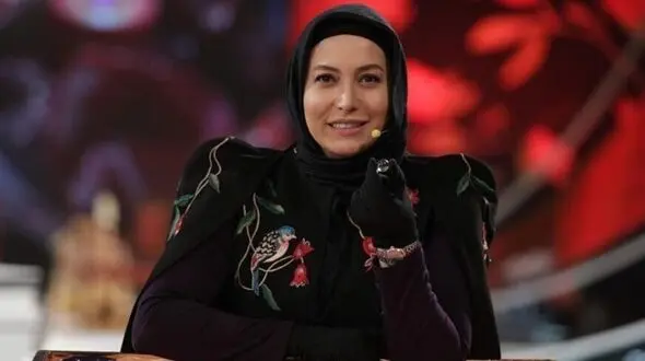 کت و شلوار مشکی رسمی و شیک فریبا نادری در همایش پزشکی دانشگاه تهران/ چقدر باکلاس!