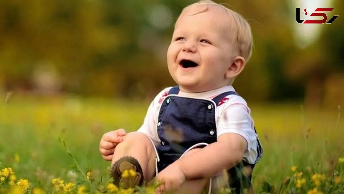 وقتی جوراب گیر می‌کند و کودکان می خندد! + فیلم