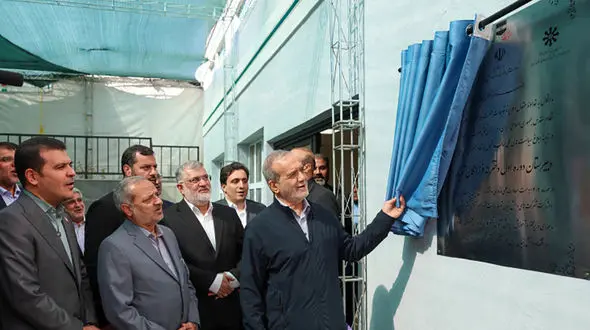 پزشکیان: آموزش درست به دانش‌آموزان ربطی به تحریم ندارد