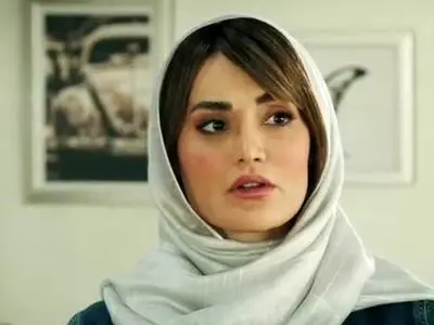 تغییر چهره بازیگر نقش تارا در سریال شغال و همسر سابق بهرنگ توفیقی بعداز طلاق / با این مدل و رنگ مو چقدر جذاب تر شده !