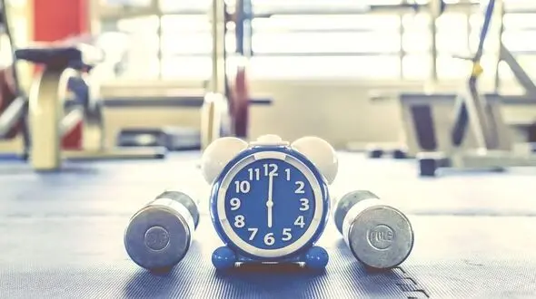برای چربی سوزی قبل از خوردن صبحانه ورزش کنیم یا بعد از آن؟