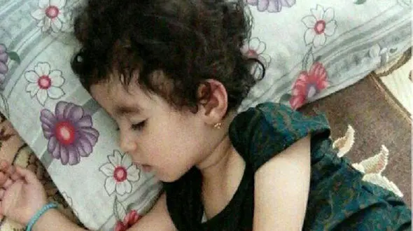 اصرار پدر سارینا و انکار استاندار کرمانشاه در خصوص علت مرگ دختر 2 ساله + عکس 