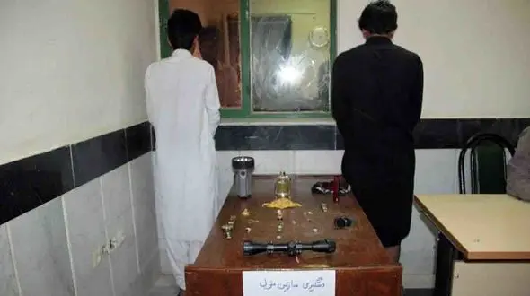 دزدان خانه های  زابل در دام پلیس افتادند + عکس 