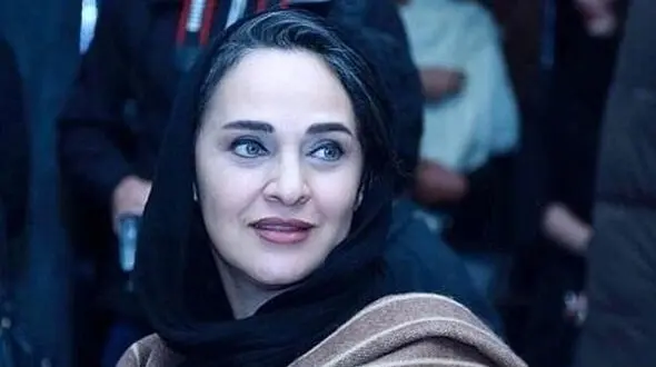 فیلم خوانندگی محشر رویا نونهالی ! / خانم بازیگر از ممنوعه ها رد شد !