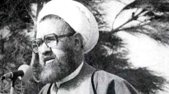 عکس کمتر دیده شده از رهبرانقلاب و شهید مطهری