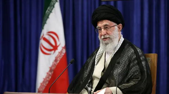 رهبر انقلاب اسلامی با جوانان عرب به زبان خود آنان سخن گفت/ علمای مسلمان و مسیحی، عادی‌ سازی را حرام شرعی اعلام کنند