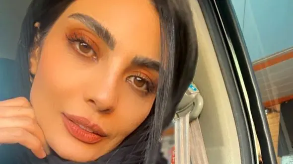 قاب امروز | تیپ و چهره جدید صحرا اسدالهی در یک مراسم