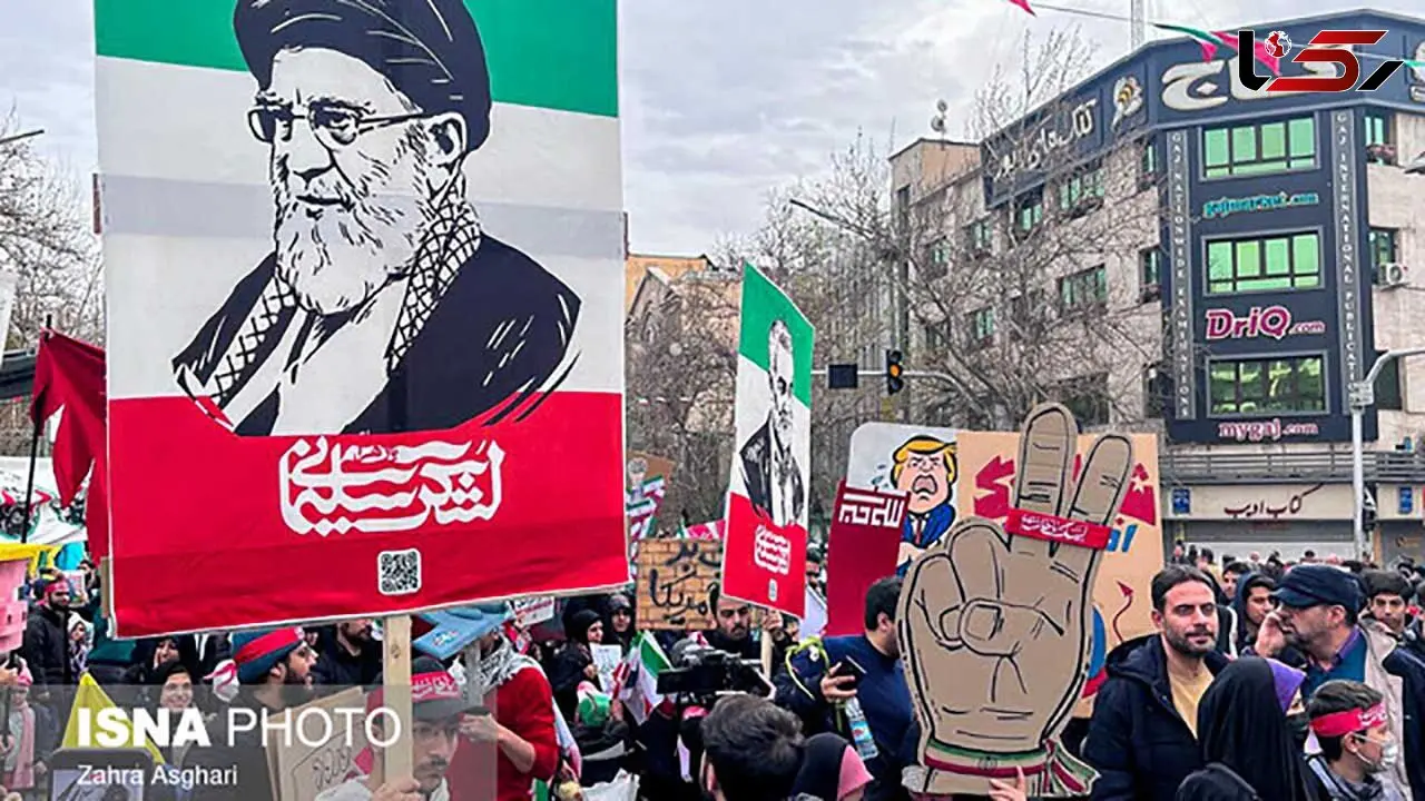 جسارت، اهانت یا تعرض به حریم حضرت آیت الله خامنه‌ای را برنمی‌تابیم