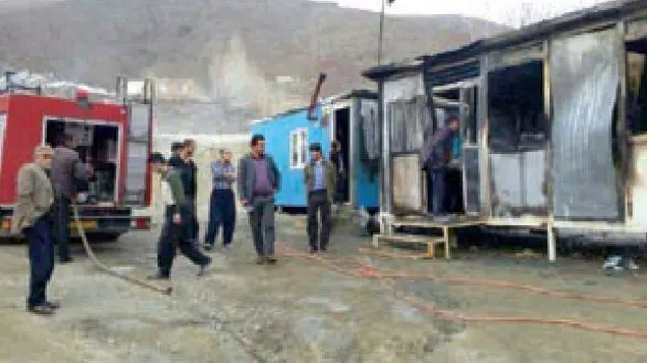  مدرسه کانکسی در آتش سوخت + عکس