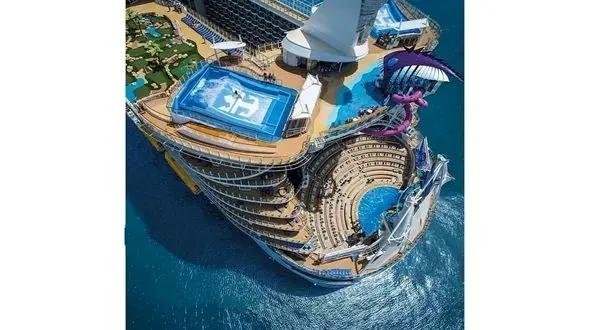 بزرگترین کشتى تفریحى جهان به چه شکل است؟