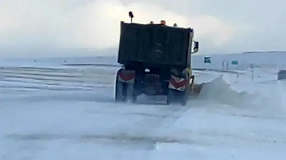 نمک پاشی مسیر هشترود -قره چمن + فیلم 