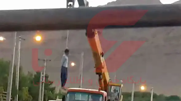 اعدام در ملاء عام مردی در فرخشهر / او  2 پسر را شکار کرده بود+عکس
