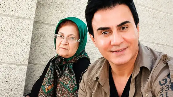 فیلم/ اولین شب داریوش فرضیایی پس از درگذشت مادر؛ حال و هوای تلخ خانه عمو پورنگ