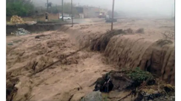 تیم کارشناسی در حال بررسی علت حادثه سیل علی آباد کتول 