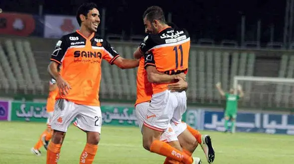 استقلال تحت تاثیر این بازیکن قرار گرفت ؛ نتوانستند او را مهار کنند !