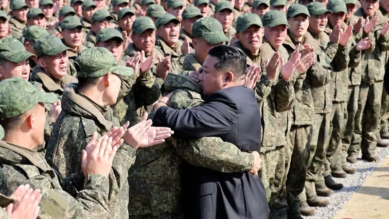 اعرام نیروهای کره شمالی به روسیه - Kim Jong-admits North Korean-clearing landmines-Russia3