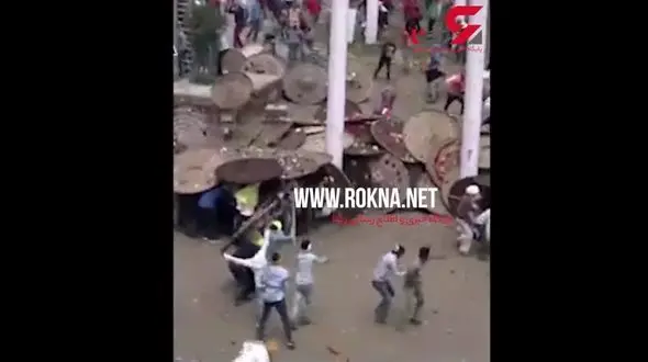 جشنواره عجیب پرتاب سنگ در هند که 100 زخمی برجای گذاشت!+فیلم