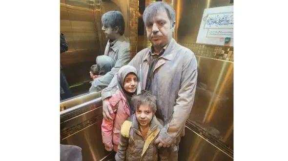 عکس یک خانواده که در تهران مورد حمله بمب های آمریکا و اسرائیل قرار گرفتند