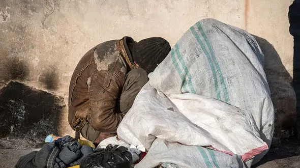 این کارتن خواب چطور میلیونر شد / در مشهد فاش شد