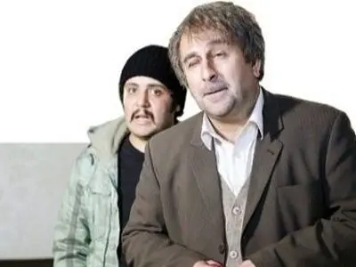 نگاهی به مجموعه‌ای از سخنان نغز و تیکه کلام‌های شکیب در سریال آوای باران؛ چقدر حرص ما رو درآورد این مرد 