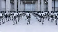 ببینید؛ چین اولین تحویل ربات‌ های انسان‌ نما را آغاز کرد / فیلم