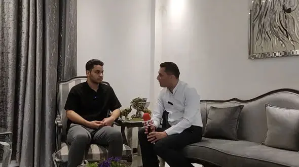 امیر طاها ؛ رتبه‌ یک کنکور منطقه و 54 کشور  شد / پسر افسر نیروی انتظامی از روزهای پرالتهاب جنگ 12 روزه تا قله موفقیت می گوید  + فیلم