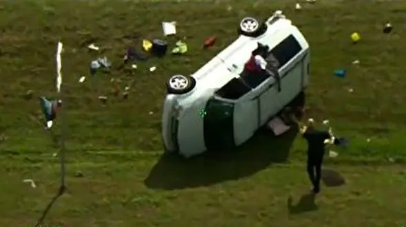 خانم دزده چه دست فرمانی داشت / او چپ شد + فیلم / امریکا