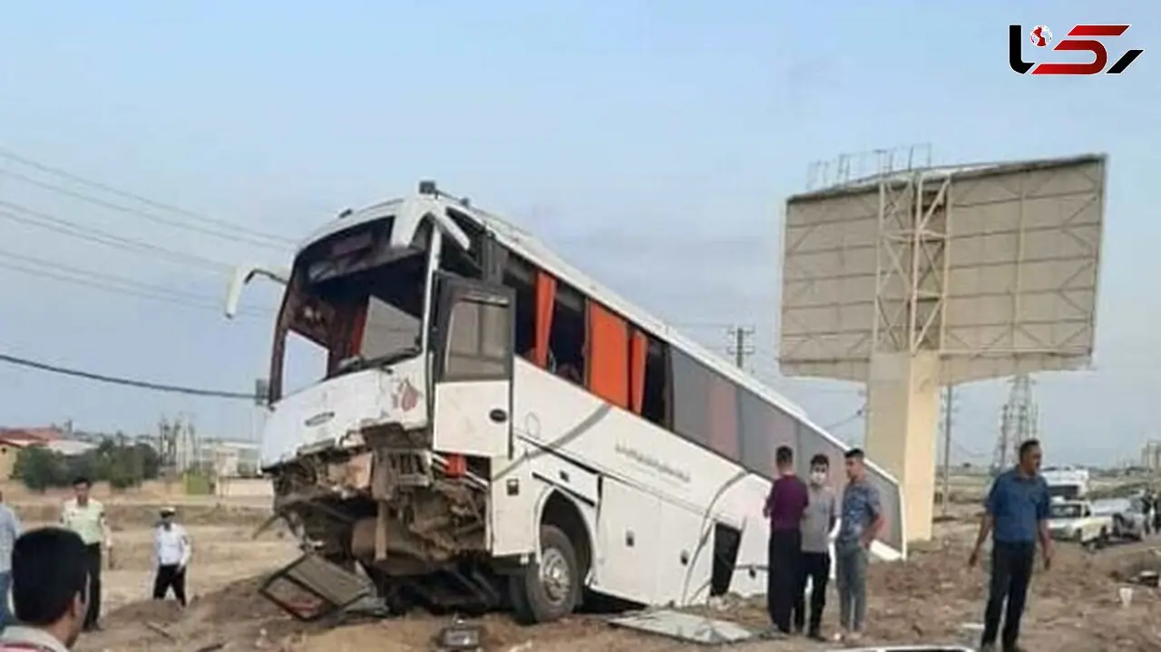 بامداد وحشت در جاده قزوین – تهران / اتوبوس مسافربری با نیسان شاخ‌ به‌ شاخ شد!