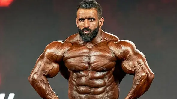 فیلم ماشین لندکروز هوش پران و لاکچری هادی چوپان که همه آرزوشو دارن/ این دیگه ماشین نیست هواپیماست