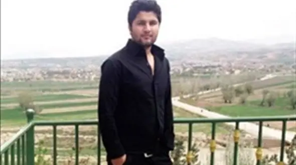 ربایندگان سرباز مرزبانی میرجاوه پول می خواهند/پدر پرده از تماس های مرموز برداشت