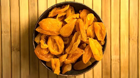 طرز تهیه برگه زردآلو