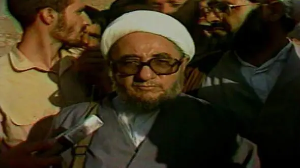 فیلم حضور آیت الله خلخالی  پای اجساد سوخته منافقین در عملیات مرصاد