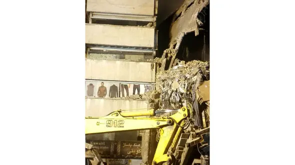 بلای وحشتناک در انتظار همسایه قدیمی پلاسکو / دیواره های پاساژ کویتی ها ترک برداشته است