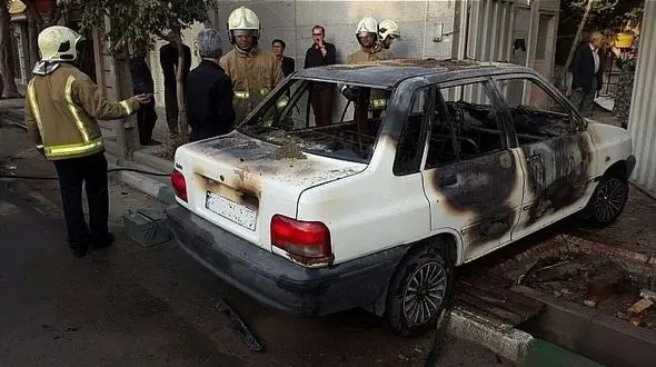 شعله‌‌ور شدن پراید در شهرک رسالت + عکس