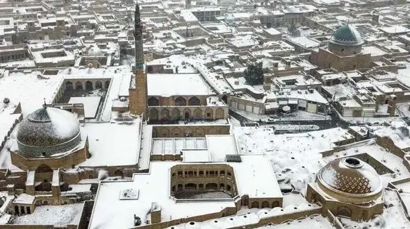 از رخت سپید برف بر تن بافت تاریخی یزد تا دریاچه نمک ارومیه
