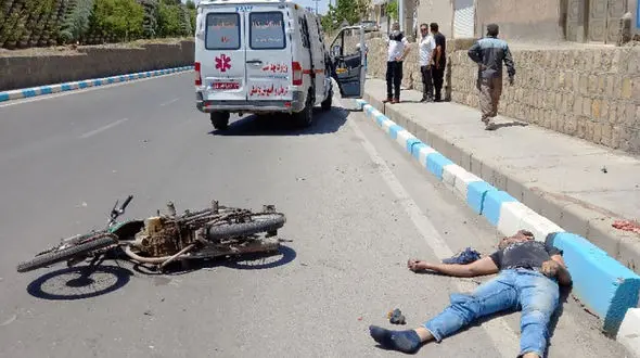 عکس 14+ /  مرگ موتور سوار به خاطر واژگونی