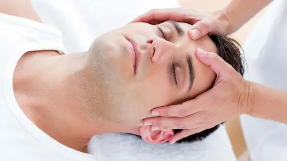 4 فایده ماساژ در فصل پاییز