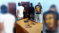 بازداشت مردان مسلح در آبادان / آنها در درگیری مسلحانه شلیک می کردند + عکس