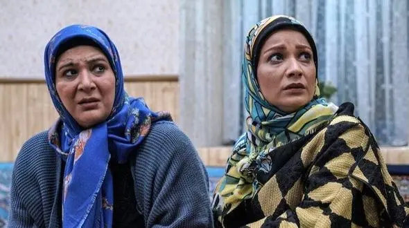 سکانس خنده دار فهیمه و همای سریال پایتخت/ تقلب رو با جادو جنبل اشتباه گرفت!+ویدیو