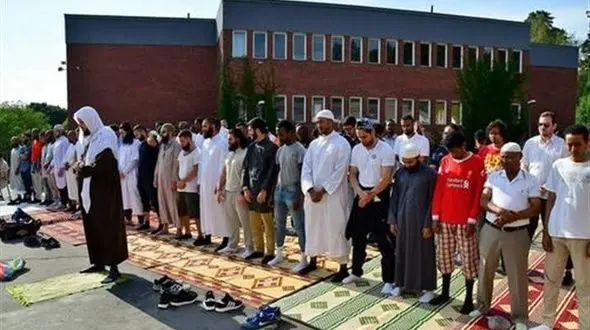 اقامه نماز باران در سوئد +تصاویر 